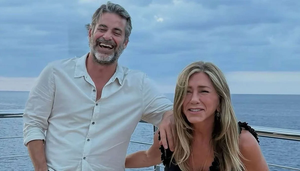 Jennifer Aniston finds lasting security with Jim Curtis