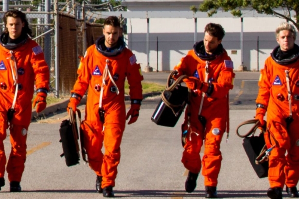 Louis Tomlinson gives a peek behind 'Drag Me Down' shoot