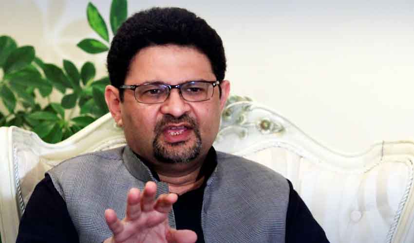 Tarar rejects Miftah Ismail's claims over Sugar policy, defends government's decisions
