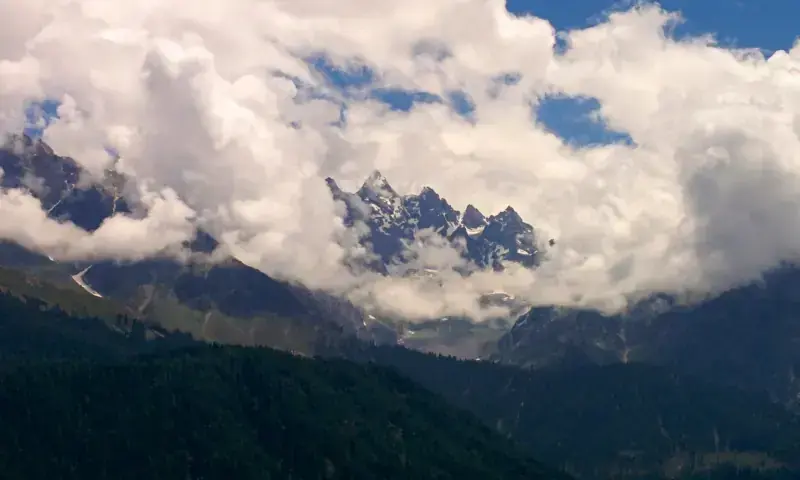 Swat mountaineer's body recovered after weeks on Falak Sar