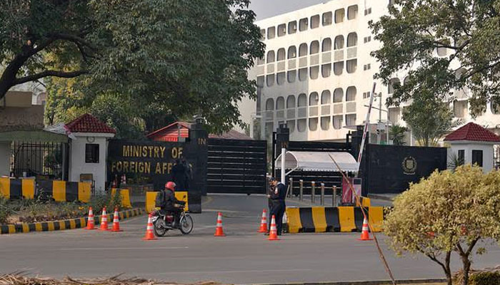 Pakistan weighs candidates for new foreign secretary