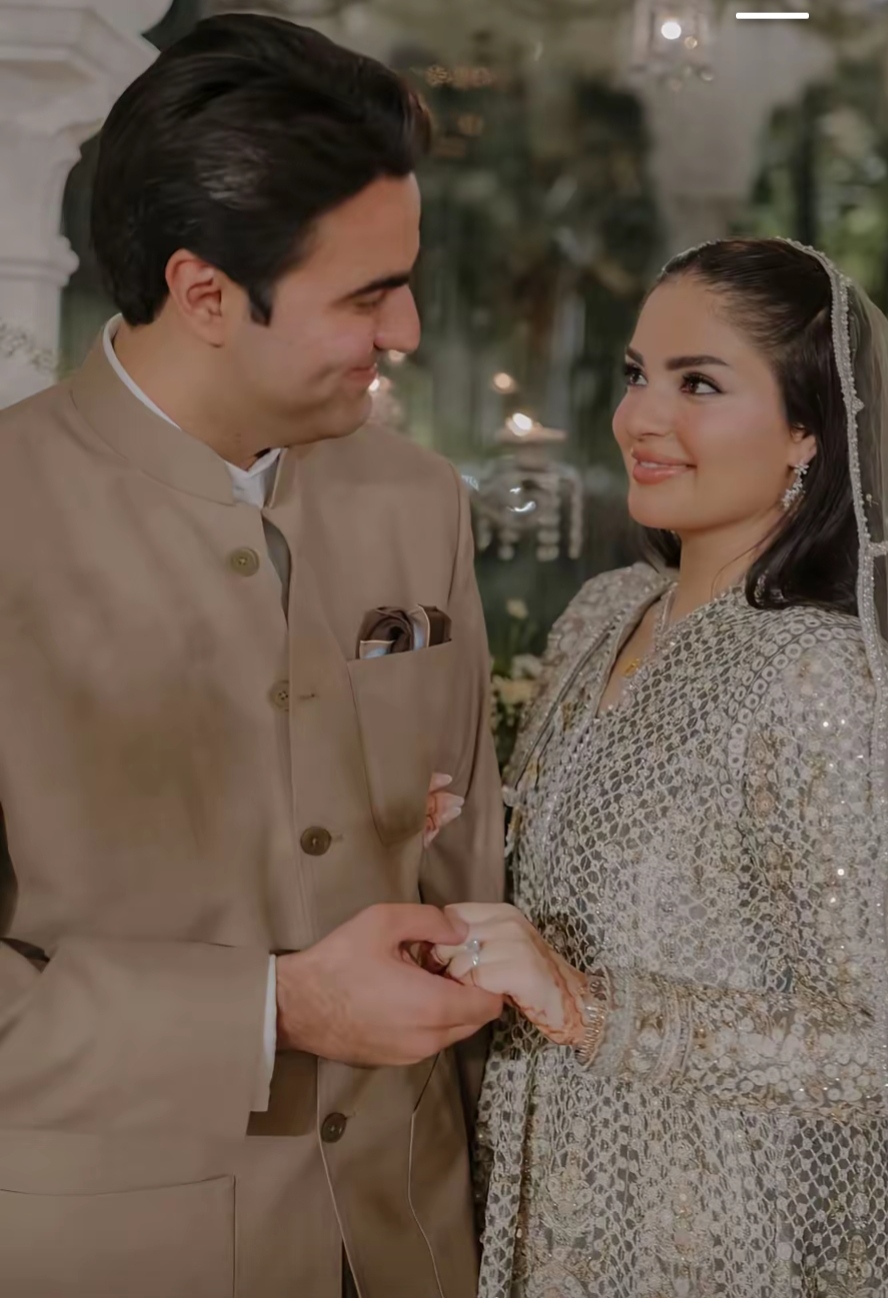 Maryam's daughter Mahnoor Safdar's nikkah look steals spotlight