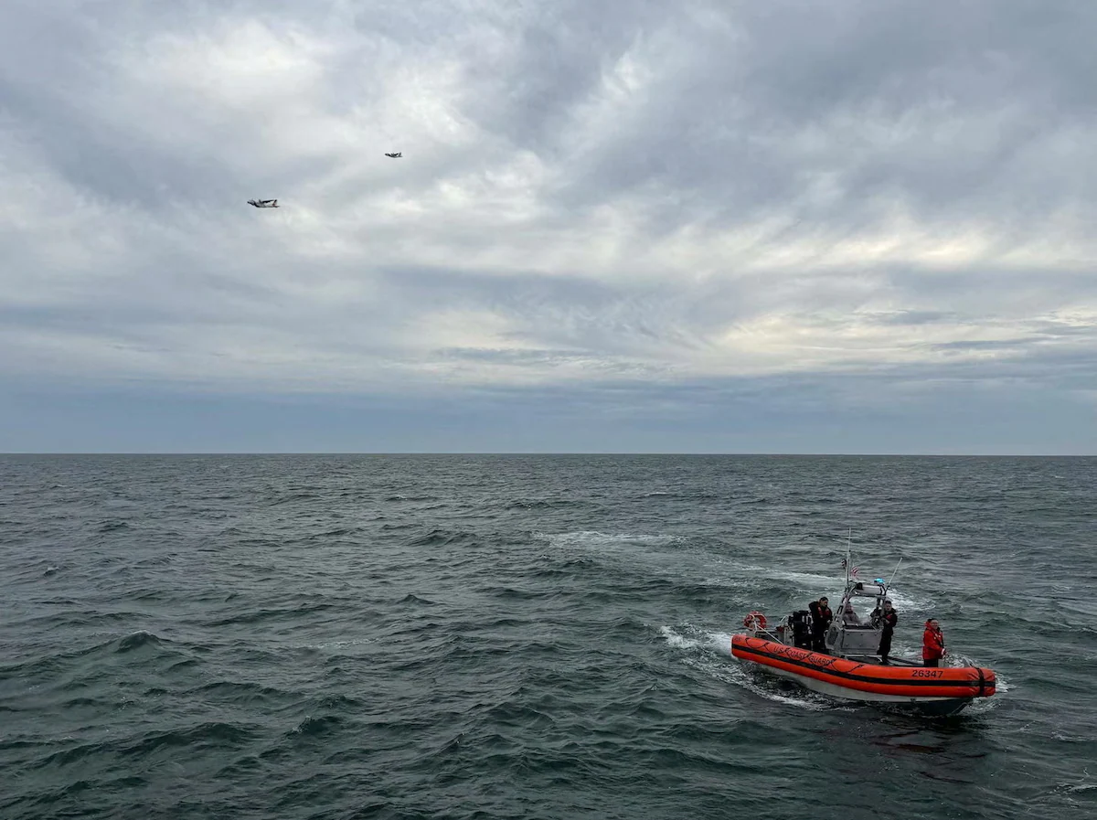 US Coast Guard ends search for crash victims
